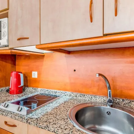 Unique 1-2 מלון דירות טורבייחה